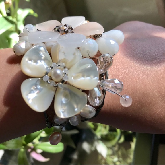 Anthropologie flowers bracelet cuff with pearls - Picture 9 of 12